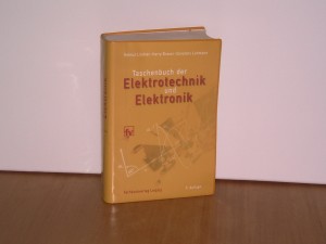 Buchfoto Taschenbuch der Elektrotechnik und Elektronik, Helmut Lindner - Harry Brauer - Constans Lehmann, ISBN 3-446-21056-3